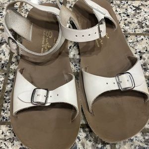 GUC Sand and Sun Leather Sandals